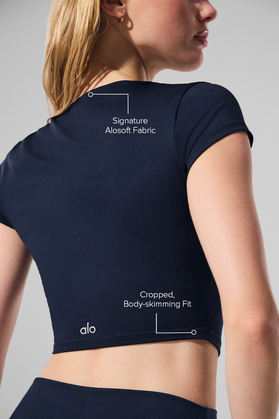 T-shirt court Alosoft Crop Finesse manches courtes "de retour en stock"